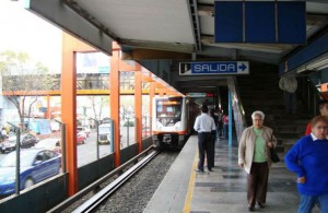 Cierran estaciones de metro de Taxqueña a Xola