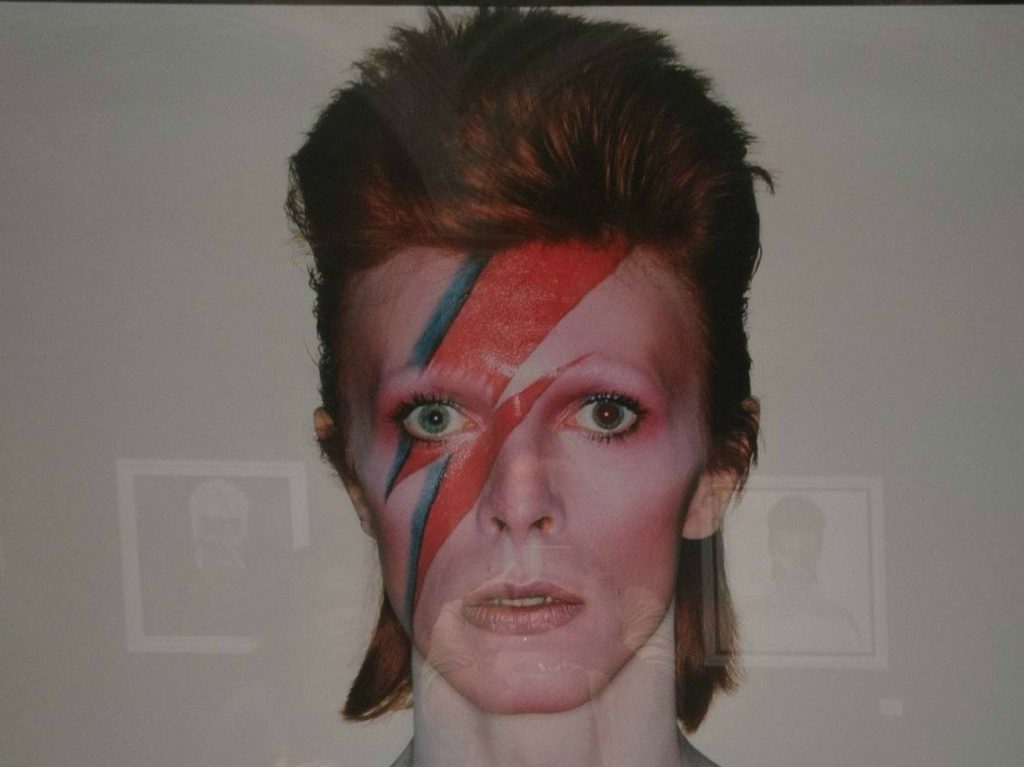 exhibición-de-David-Bowie-6