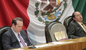 senadores piden puente vacacional